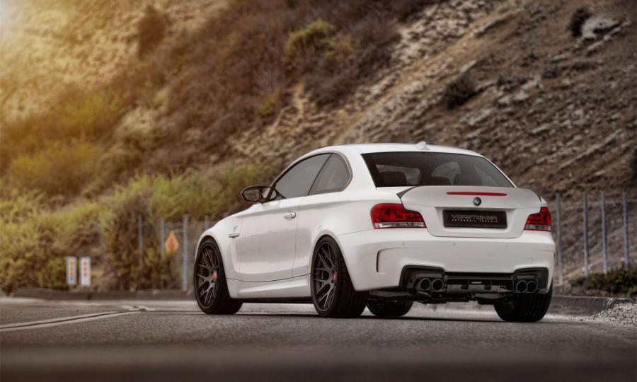  BMW GTS-V 1M by Vorsteiner 2012 года  (фото 2 из 5)
